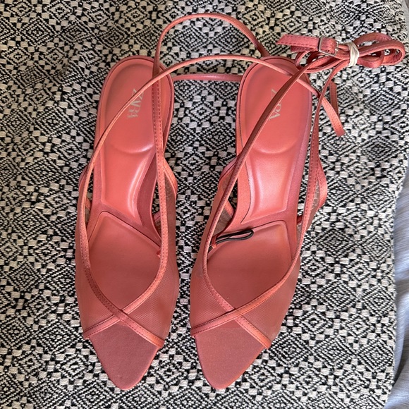 Heels - Picture 3 of 5